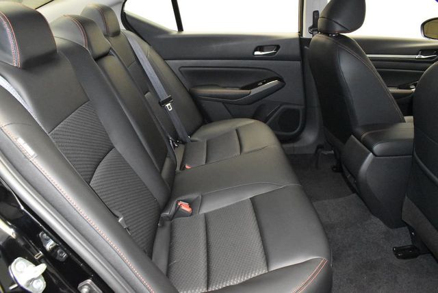 2025 Nissan Altima SR FWD - 22939369 - 31