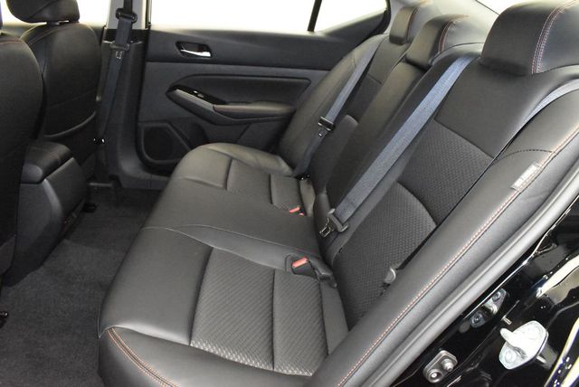 2025 Nissan Altima SR FWD - 22939369 - 35