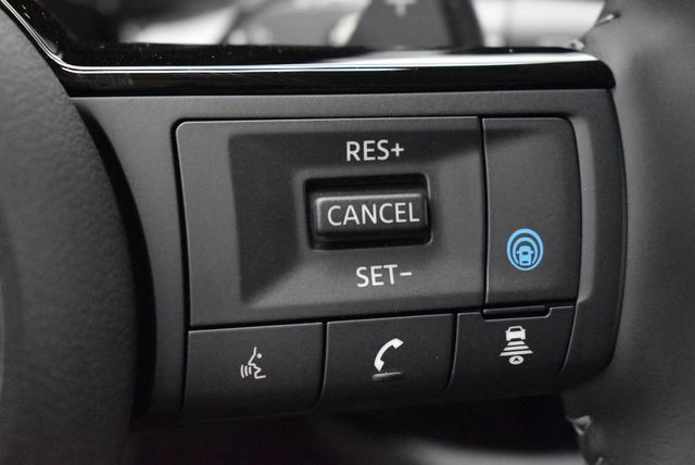 2025 Nissan Pathfinder SL 4WD - 22919043 - 17