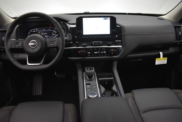 2025 Nissan Pathfinder SL 4WD - 22919043 - 28