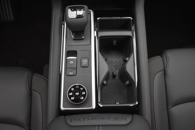 2025 Nissan Pathfinder SL 4WD - 22919043 - 29