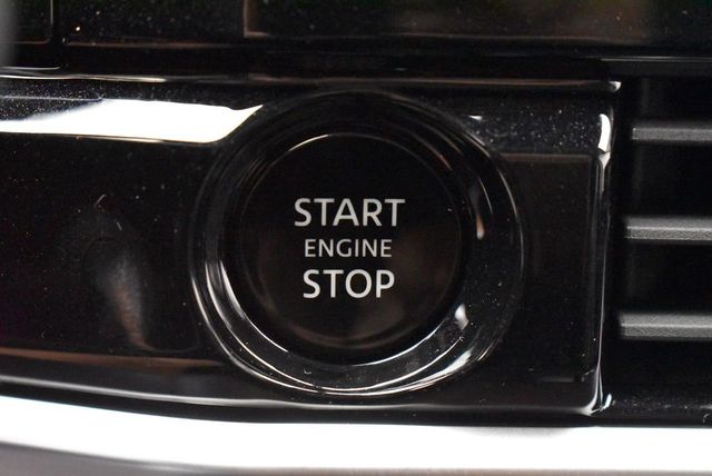 2025 Nissan Pathfinder SL 4WD - 22921591 - 19