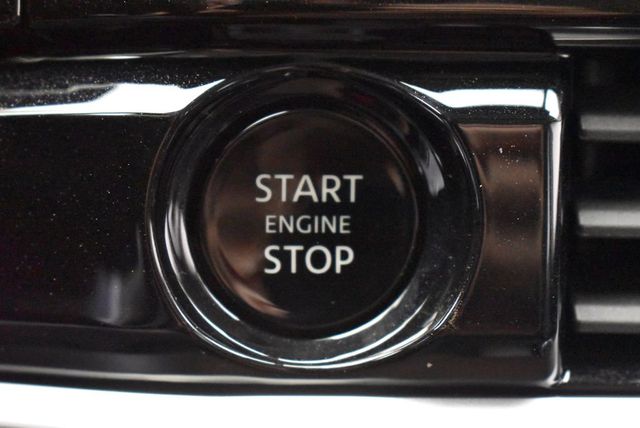 2025 Nissan Pathfinder SL 4WD - 22921679 - 18