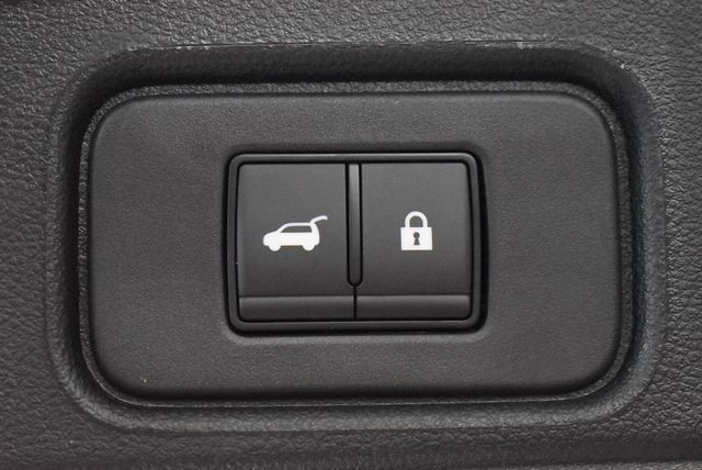 2025 Nissan Pathfinder SL 4WD - 22921679 - 40