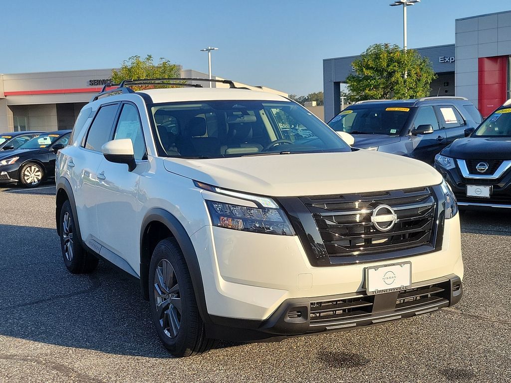 2025 New Nissan Pathfinder SV 4WD at Serving Bloomfield