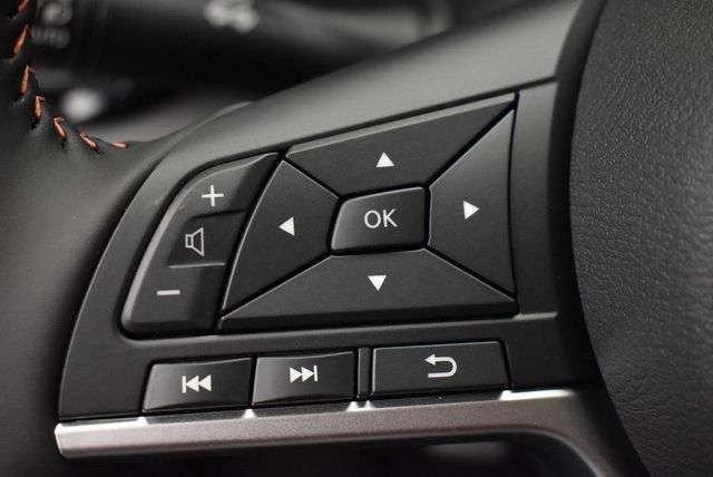 2025 Nissan Sentra SR CVT - 22926596 - 17