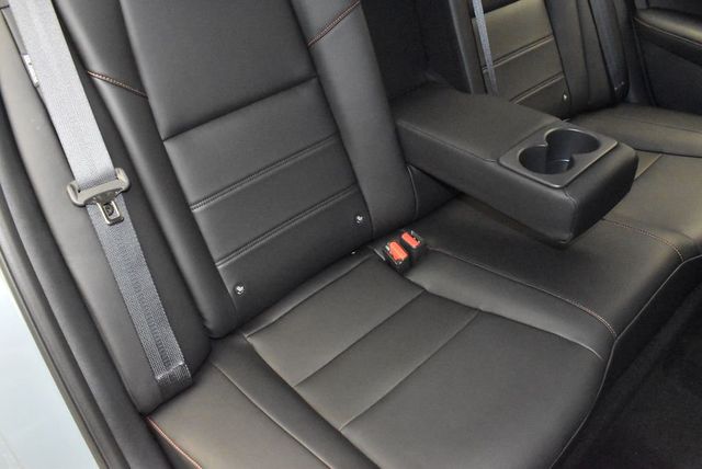 2025 Nissan Sentra SR CVT - 22931034 - 32