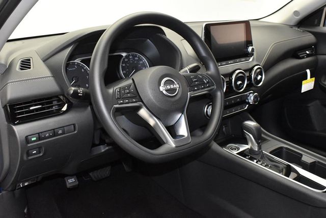2025 Nissan Sentra SV CVT - 22929605 - 13