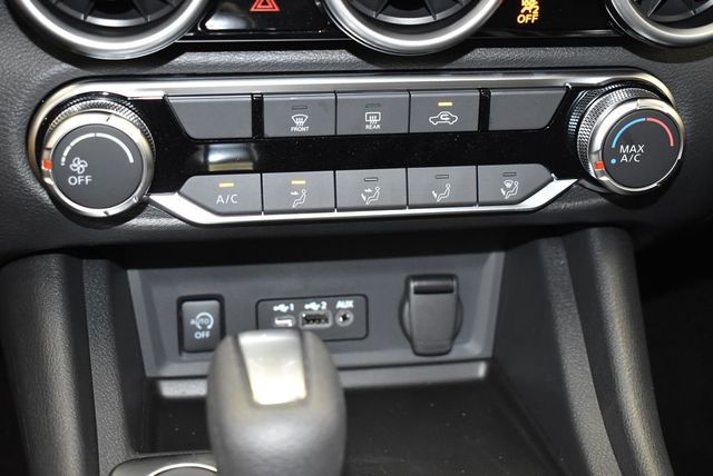 2025 Nissan Sentra SV CVT - 22929605 - 19