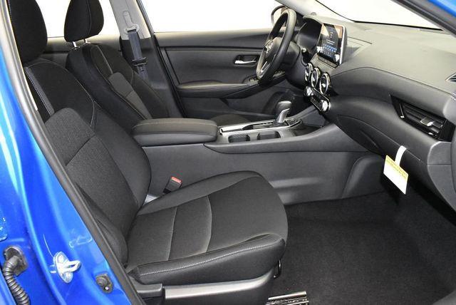 2025 Nissan Sentra SV CVT - 22929605 - 22