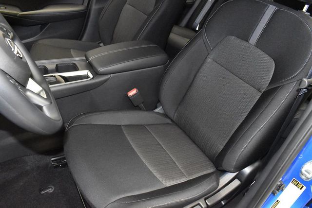 2025 Nissan Sentra SV CVT - 22930278 - 12