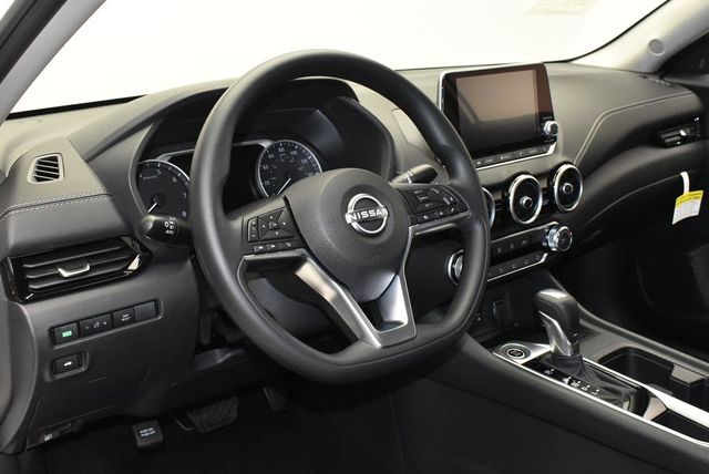 2025 Nissan Sentra SV CVT - 22934597 - 13