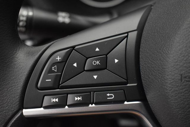 2025 Nissan Sentra SV CVT - 22934597 - 16