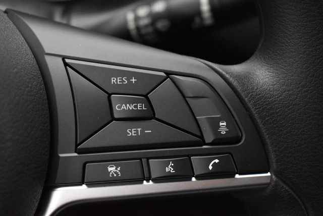 2025 Nissan Sentra SV CVT - 22934597 - 17