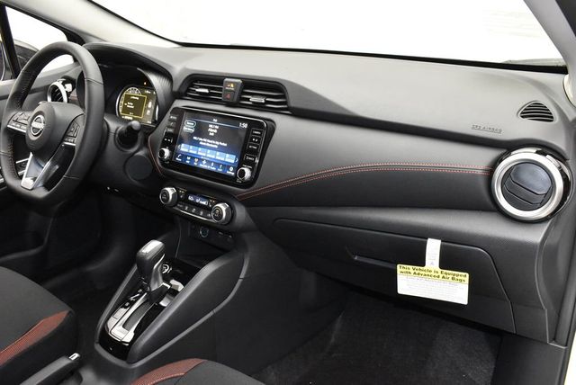 2025 Nissan Versa SR CVT - 22933534 - 24
