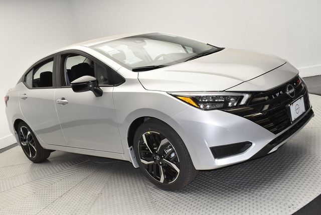 2025 Nissan Versa SR CVT - 22933534 - 2