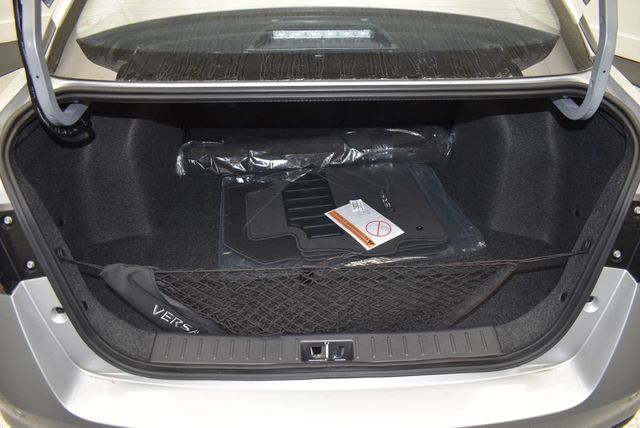 2025 Nissan Versa SR CVT - 22933534 - 35