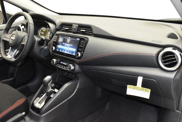 2025 Nissan Versa SR CVT - 22948599 - 24