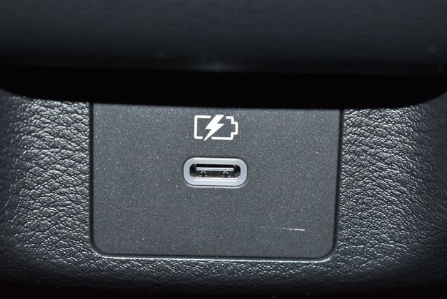 2025 Nissan Versa SR CVT - 22948599 - 30