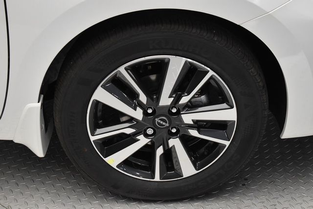 2025 Nissan Versa SV CVT - 22948593 - 33