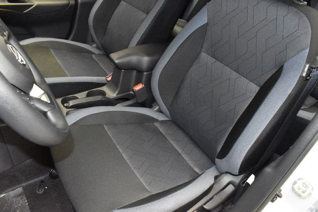 2025 Nissan Versa SV CVT - 22948597 - 12