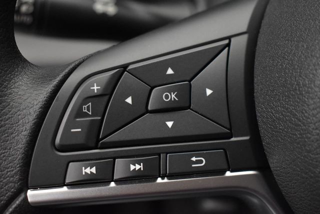 2025 Nissan Versa SV CVT - 22948597 - 15