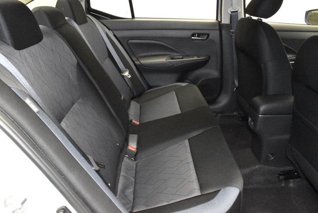 2025 Nissan Versa SV CVT - 22948597 - 28