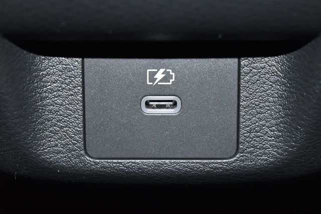 2025 Nissan Versa SV CVT - 22948597 - 30