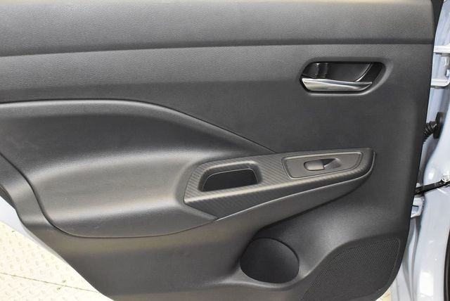 2025 Nissan Versa SV CVT - 22948597 - 31