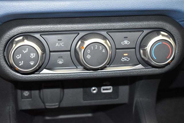 2025 Nissan Versa SV CVT - 22966319 - 18