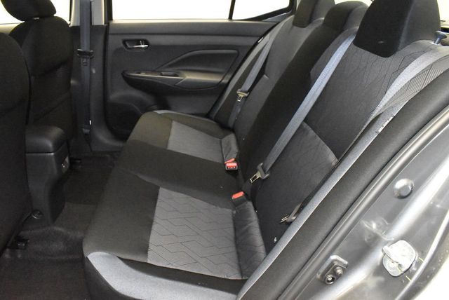 2025 Nissan Versa SV CVT - 22966319 - 31