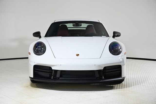 2025 Porsche 911 Carrera Coupe - 22772940 - 7