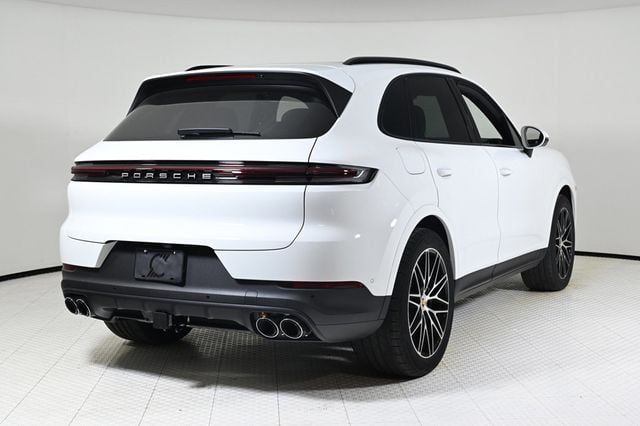 2025 Porsche Cayenne AWD - 22761427 - 4