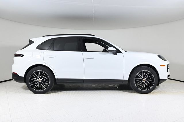 2025 Porsche Cayenne AWD - 22761427 - 5