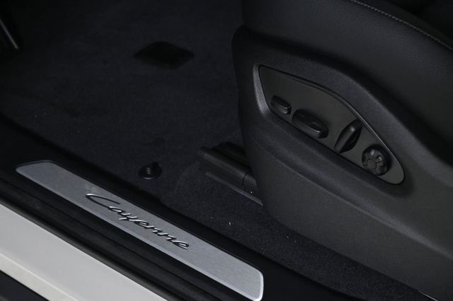 2025 Porsche Cayenne E-Hybrid AWD - 22944981 - 24