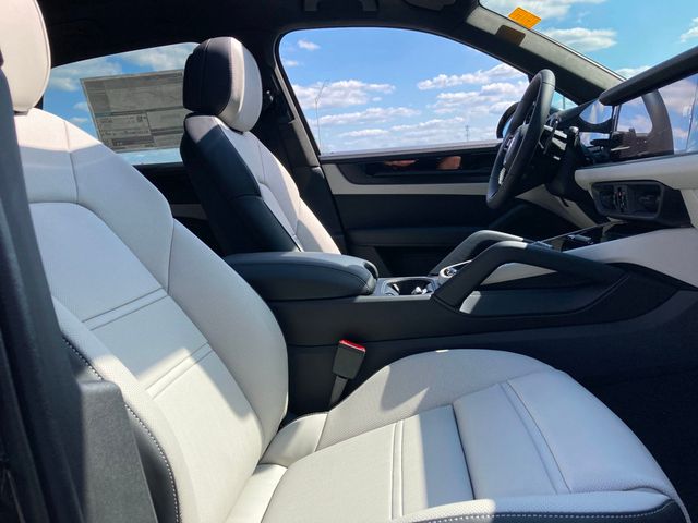 2025 Porsche Cayenne GTS AWD - 22897835 - 29