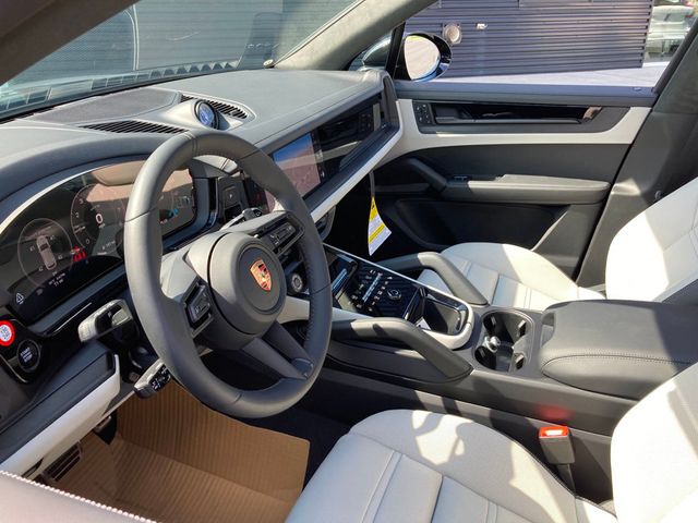 2025 Porsche Cayenne GTS AWD - 22897835 - 30