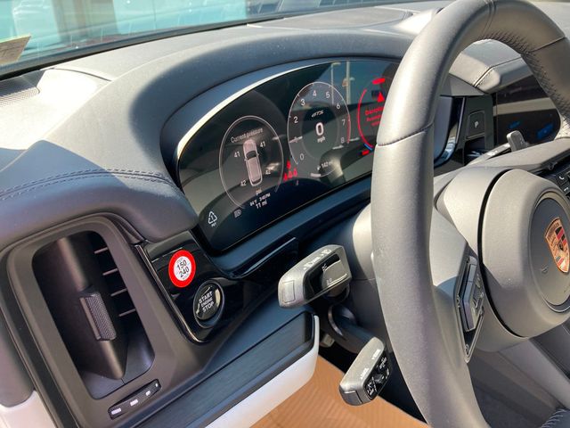 2025 Porsche Cayenne GTS AWD - 22897835 - 8
