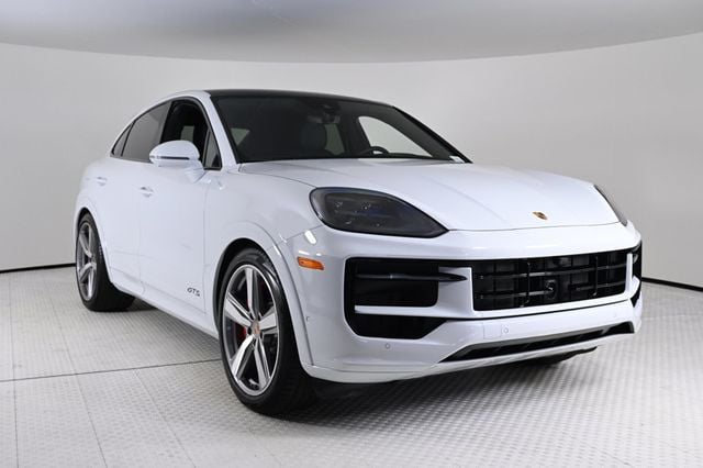 2025 Porsche Cayenne GTS Coupe AWD - 22747983 - 6