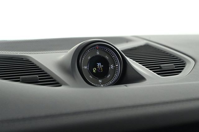 2025 Porsche Cayenne Turbo E-Hybrid AWD - 22954810 - 19