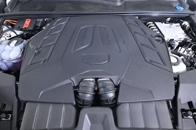 2025 Porsche Cayenne Turbo E-Hybrid AWD - 22954810 - 23