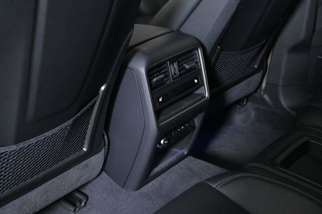 2025 Porsche Cayenne Turbo E-Hybrid Coupe AWD - 22971487 - 18