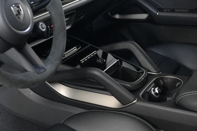 2025 Porsche Cayenne Turbo E-Hybrid Coupe AWD - 22971487 - 19