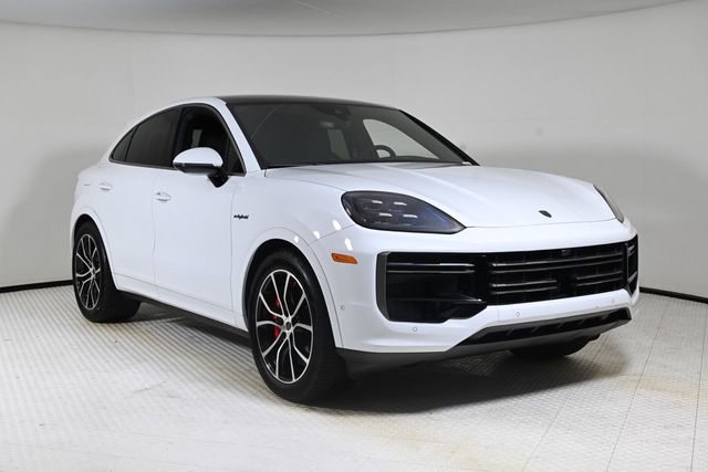 2025 Porsche Cayenne Turbo E-Hybrid Coupe AWD - 22971487 - 8