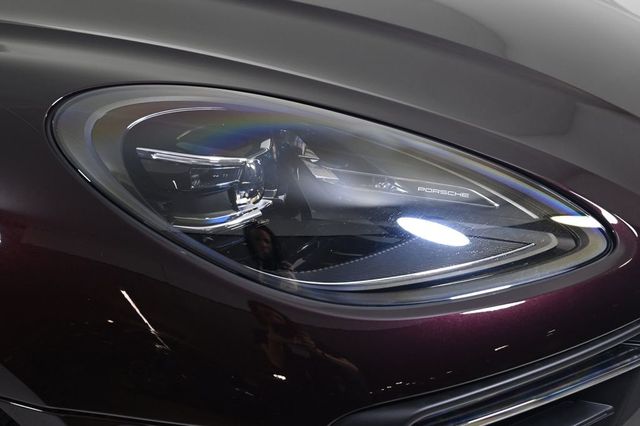 2025 Porsche Macan AWD - 22945002 - 10
