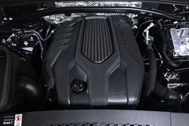 2025 Porsche Macan AWD - 22945002 - 28