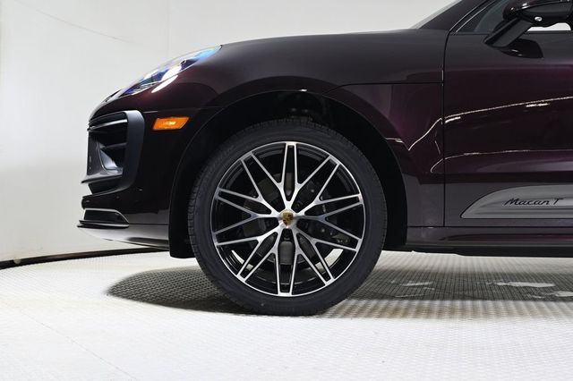 2025 Porsche Macan AWD - 22945002 - 29