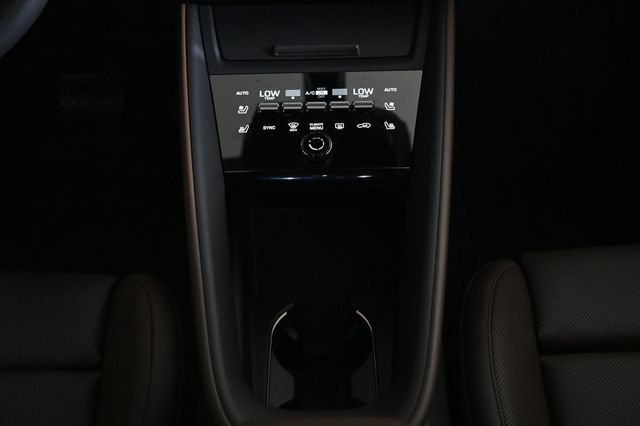 2025 Porsche Macan Electric 4 AWD - 22968626 - 15