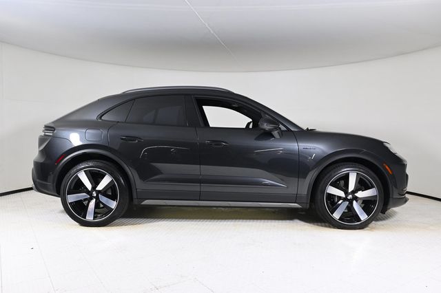 2025 Porsche Macan Electric 4S AWD - 22923907 - 7