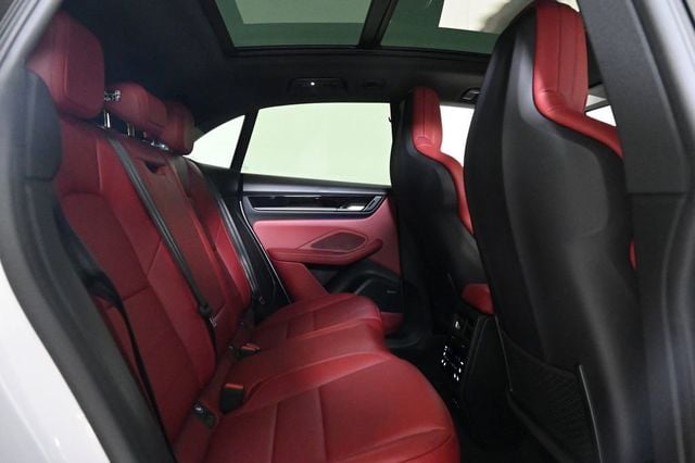 2025 Porsche Macan Electric 4S AWD - 22944999 - 17